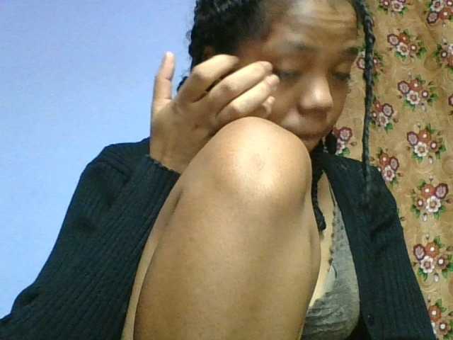 rosah1a live cam on BongaCams
