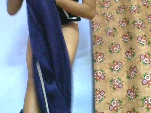 rosah1a live cam on BongaCams