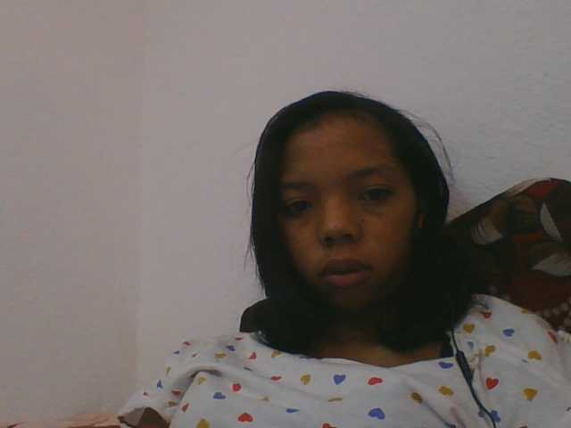rosah1a live cam on BongaCams