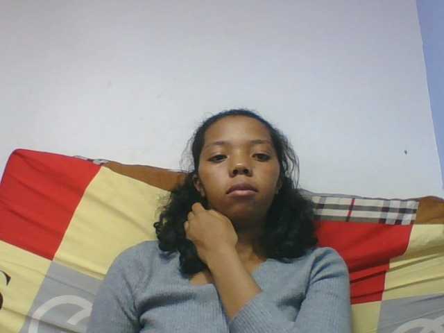 rosah1a live cam on BongaCams
