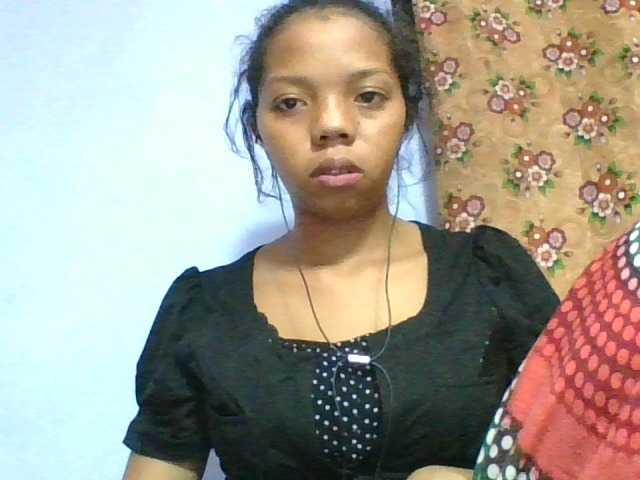 rosah1a live cam on BongaCams