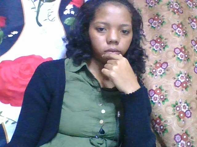 rosah1a live cam on BongaCams