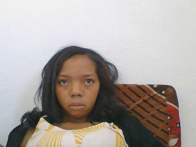 rosah1a live cam on BongaCams