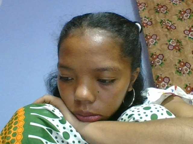 rosah1a live cam on BongaCams