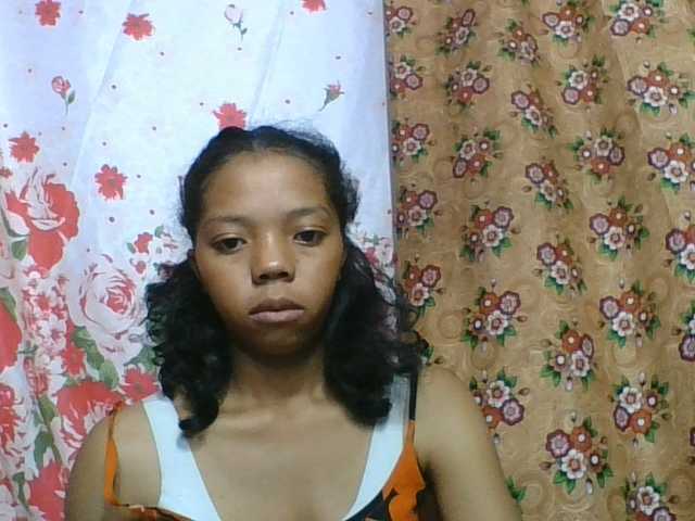 rosah1a live cam on BongaCams