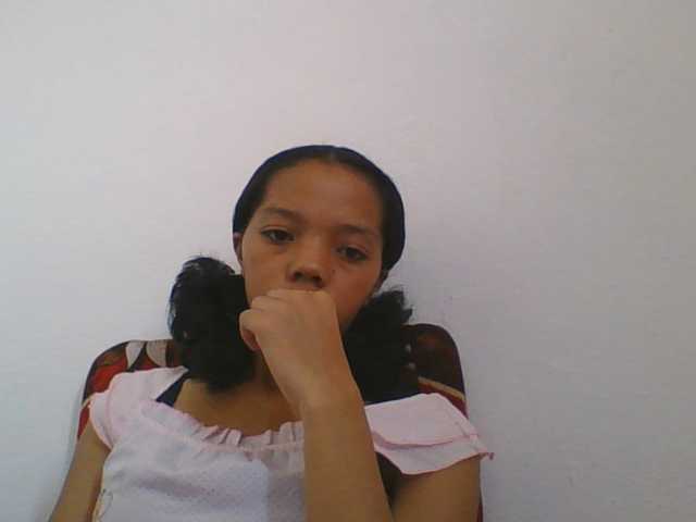 rosah1a live cam on BongaCams