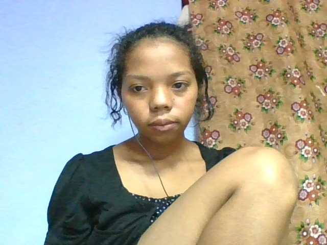 rosah1a live cam on BongaCams