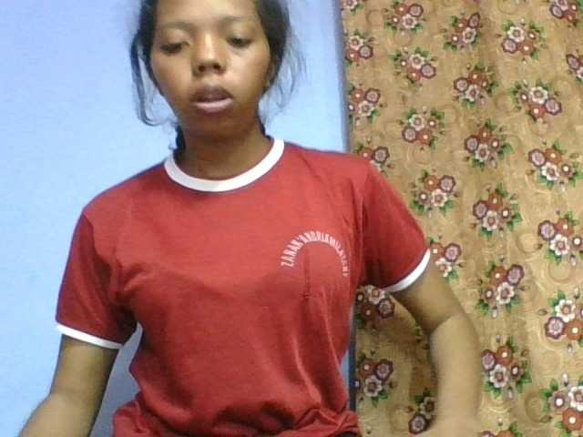 rosah1a live cam on BongaCams