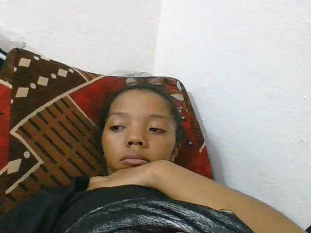 rosah1a live cam on BongaCams