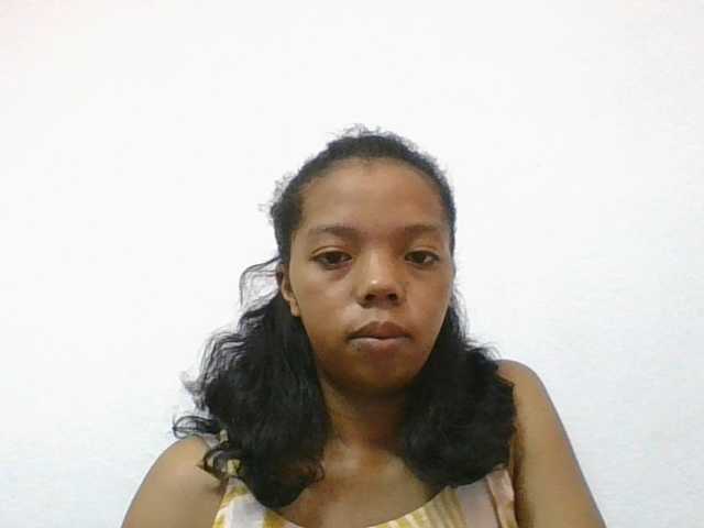 rosah1a live cam on BongaCams