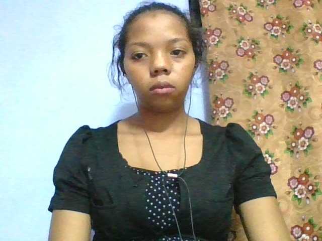 rosah1a live cam on BongaCams