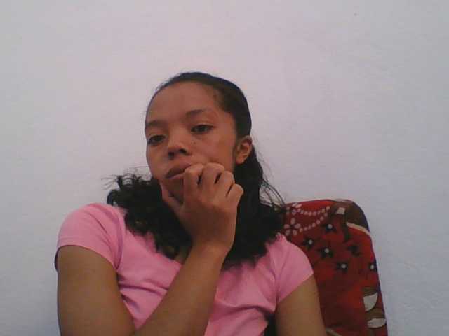 rosah1a live cam on BongaCams