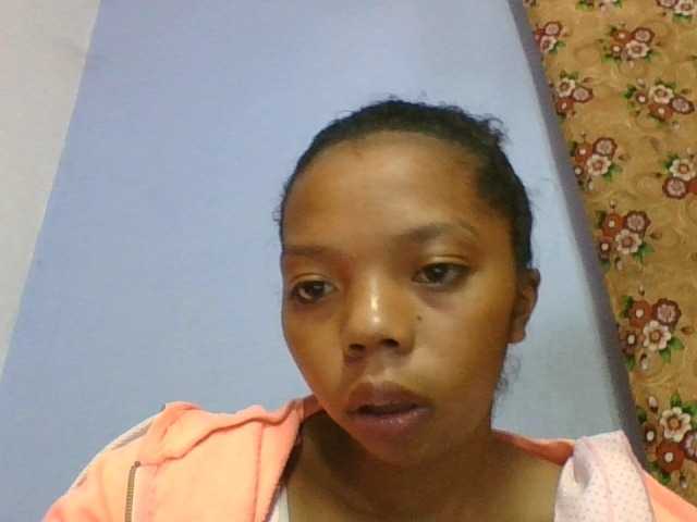 rosah1a live cam on BongaCams