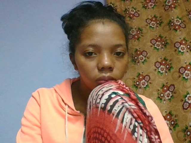 rosah1a live cam on BongaCams