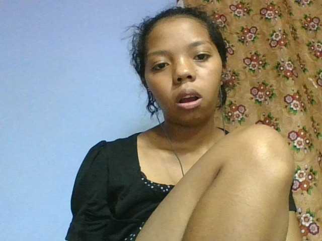 rosah1a live cam on BongaCams