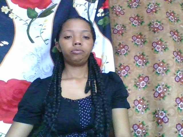 rosah1a live cam on BongaCams