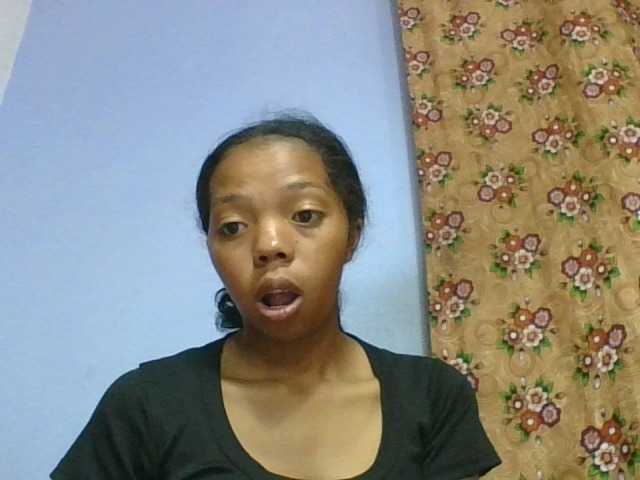 rosah1a live cam on BongaCams