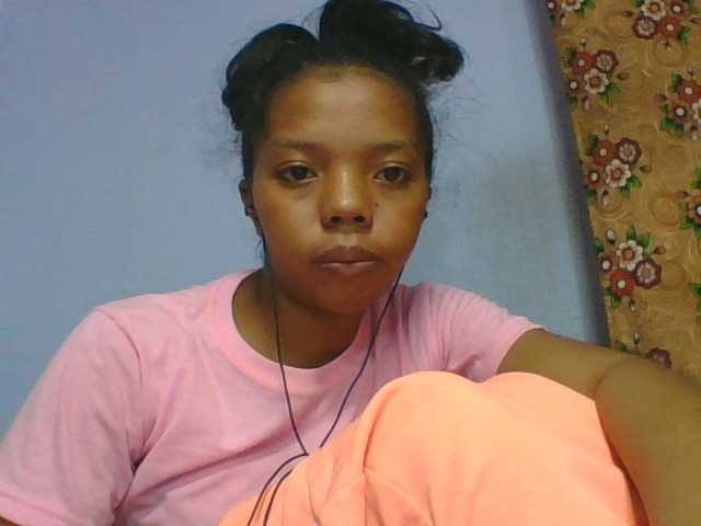 rosah1a live cam on BongaCams