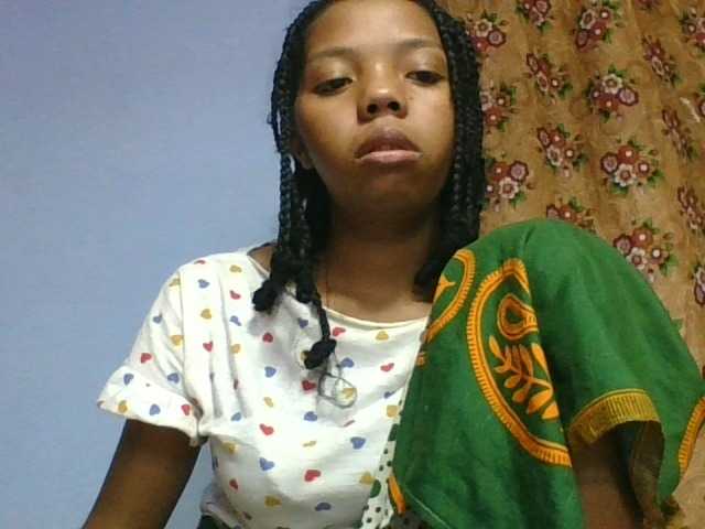 rosah1a live cam on BongaCams