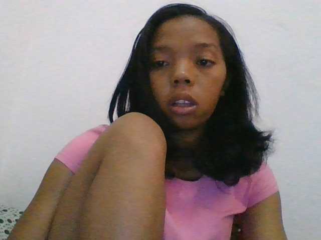 rosah1a live cam on BongaCams