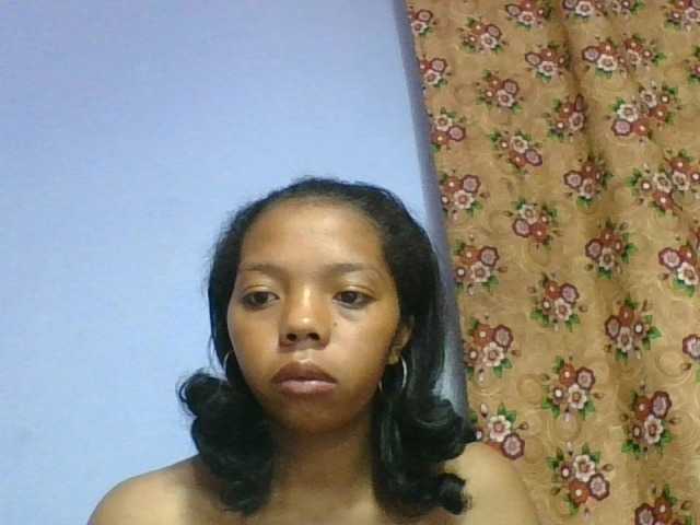 rosah1a live cam on BongaCams