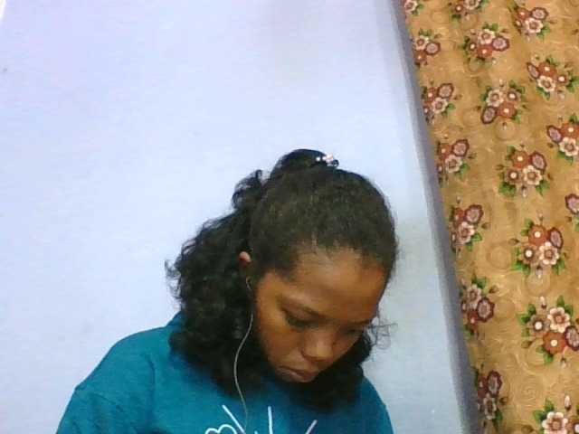 rosah1a live cam on BongaCams