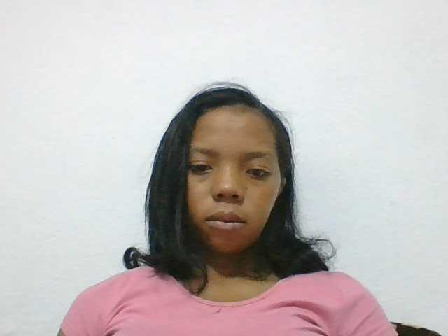 rosah1a live cam on BongaCams