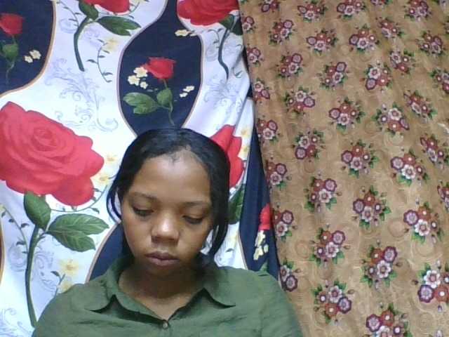 rosah1a live cam on BongaCams