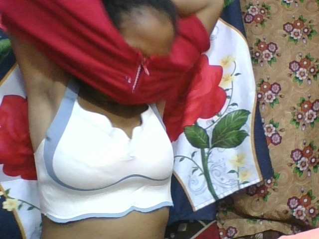 rosah1a live cam on BongaCams