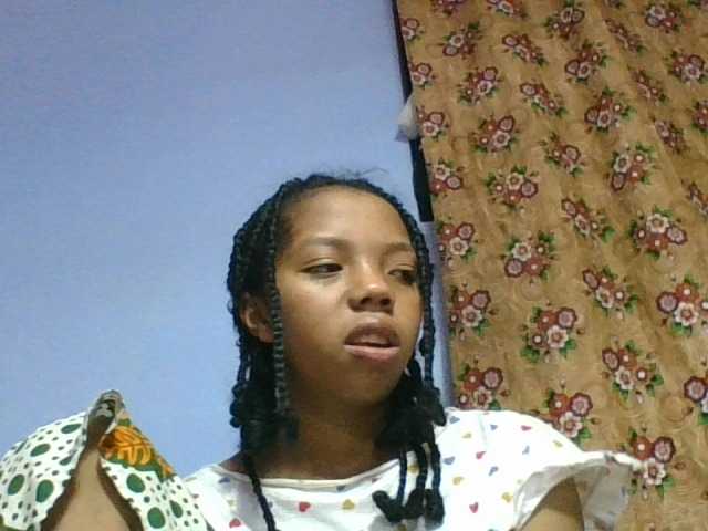 rosah1a live cam on BongaCams