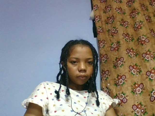 rosah1a live cam on BongaCams