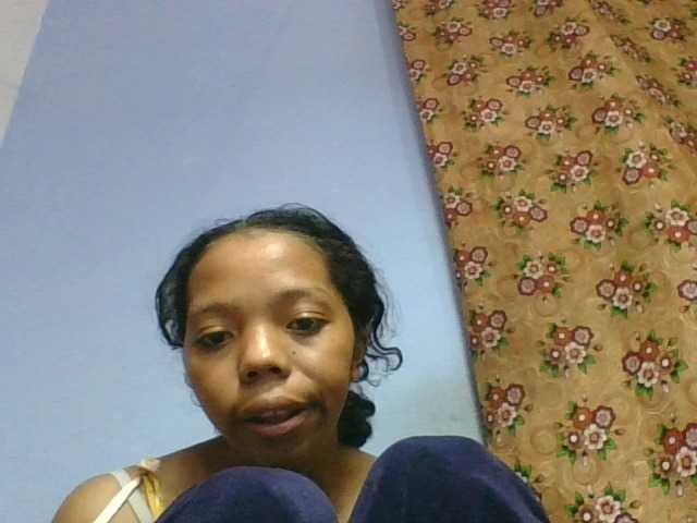 rosah1a live cam on BongaCams