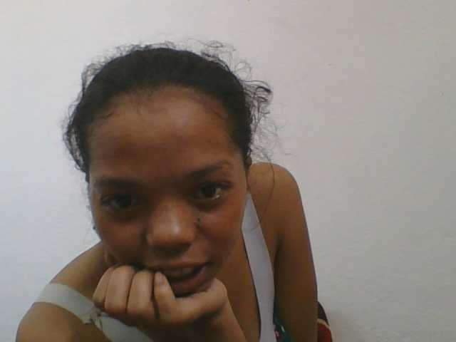 rosah1a live cam on BongaCams
