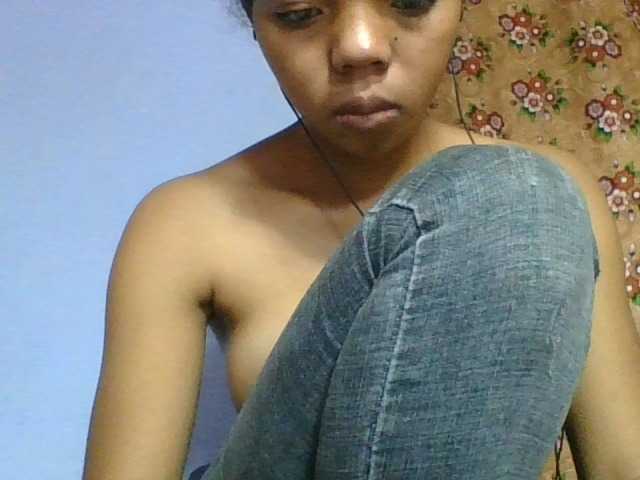 rosah1a live cam on BongaCams