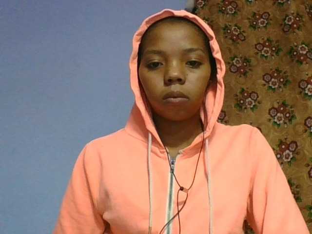 rosah1a live cam on BongaCams