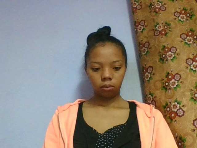 rosah1a live cam on BongaCams