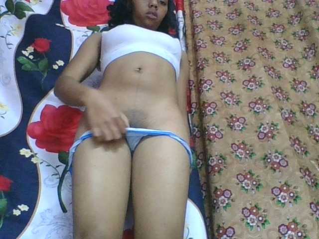 rosah1a live cam on BongaCams