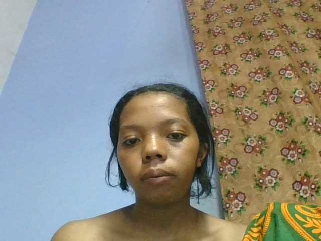 rosah1a live cam on BongaCams