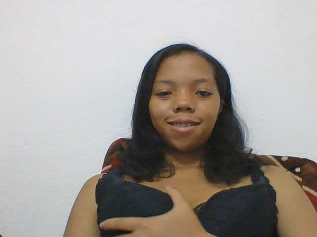 rosah1a live cam on BongaCams