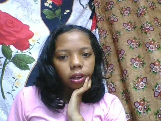 rosah1a live cam on BongaCams