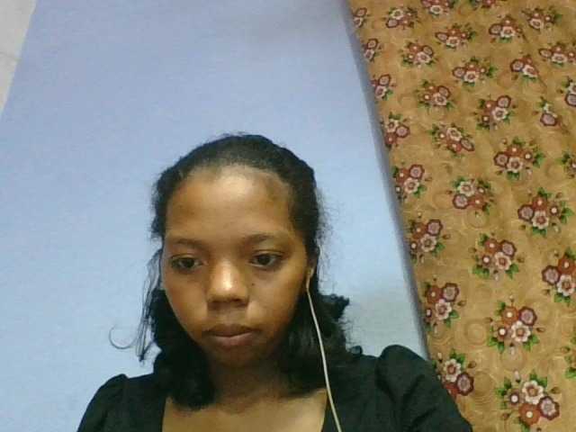 rosah1a live cam on BongaCams