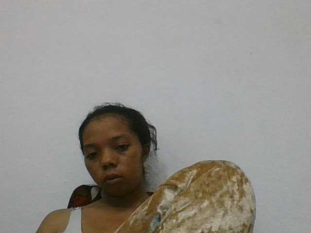rosah1a live cam on BongaCams