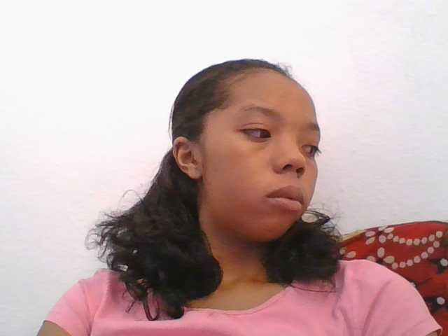 rosah1a live cam on BongaCams