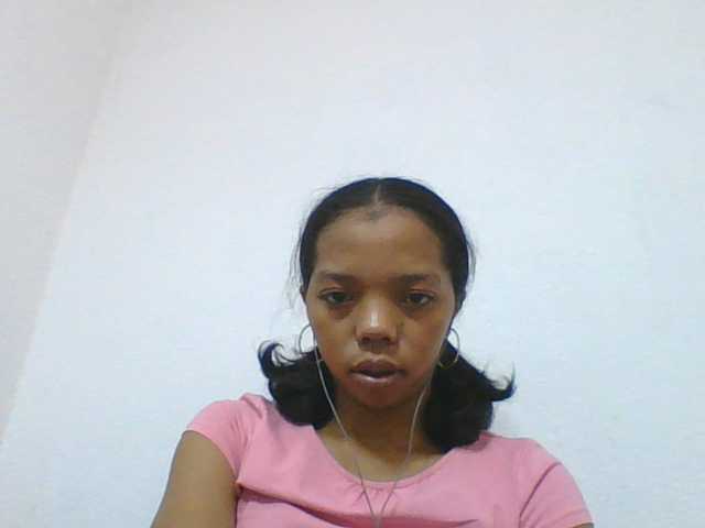 rosah1a live cam on BongaCams