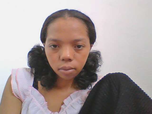 rosah1a live cam on BongaCams