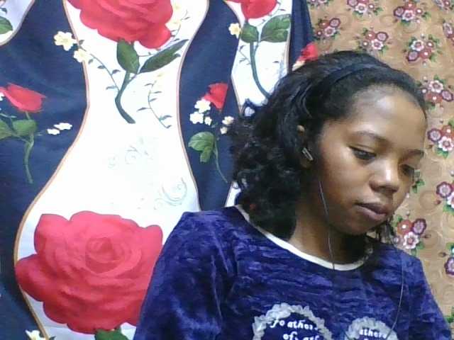 rosah1a live cam on BongaCams