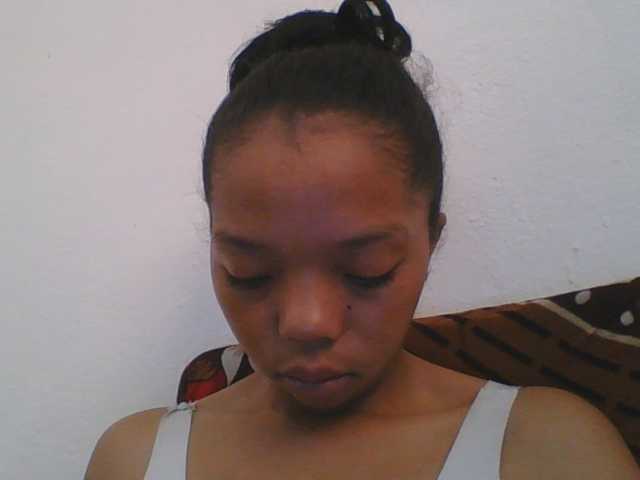 rosah1a live cam on BongaCams