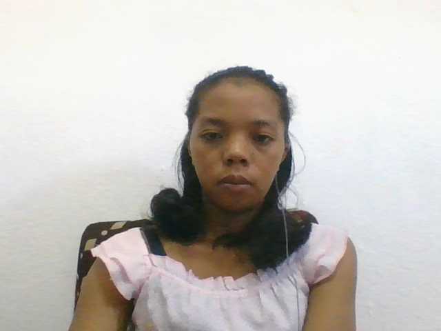 rosah1a live cam on BongaCams