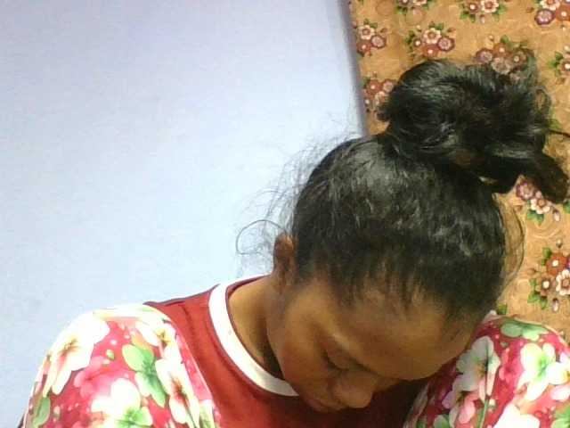 rosah1a live cam on BongaCams