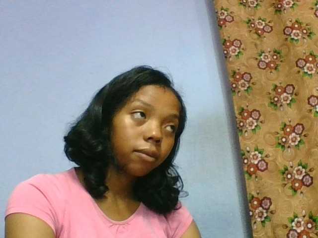 rosah1a live cam on BongaCams